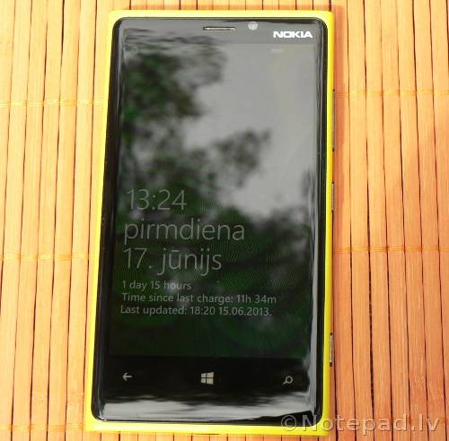 Nokia Lumia 920 kopskats no priekšas